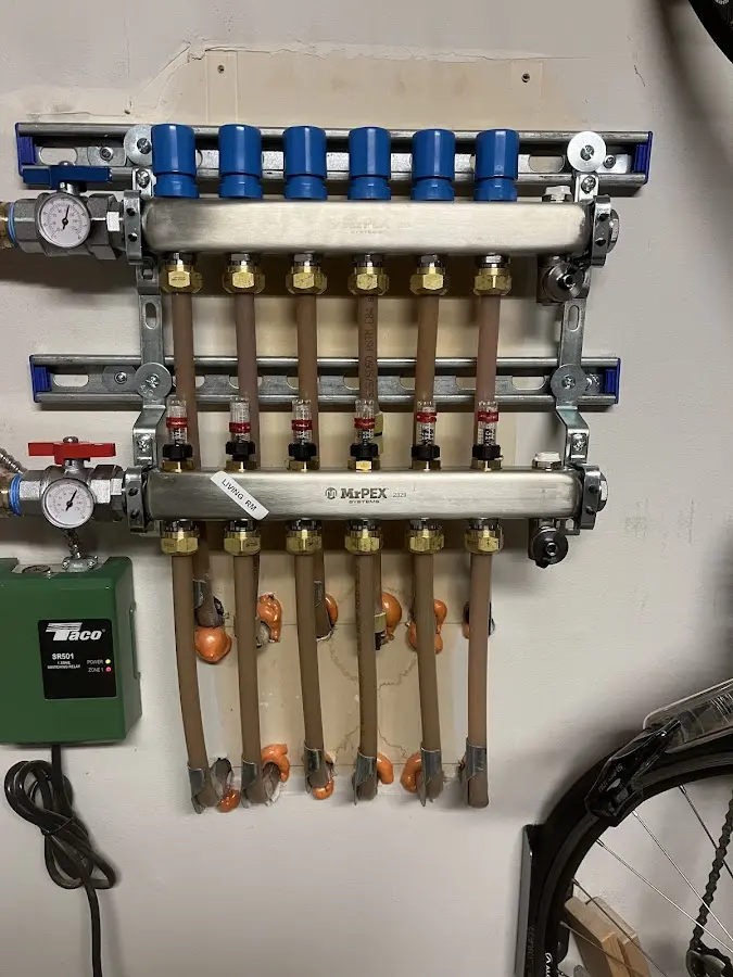 Plumber performing Leak Detection at a residential property in Oak Forest